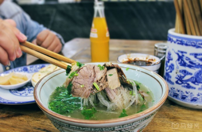 老白家水盆羊肉(麻家十字店)