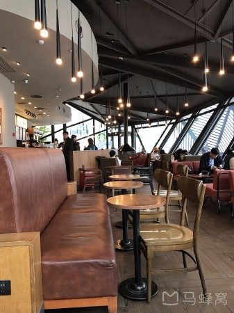 星巴克咖啡(钟鼓楼大酒店东南)