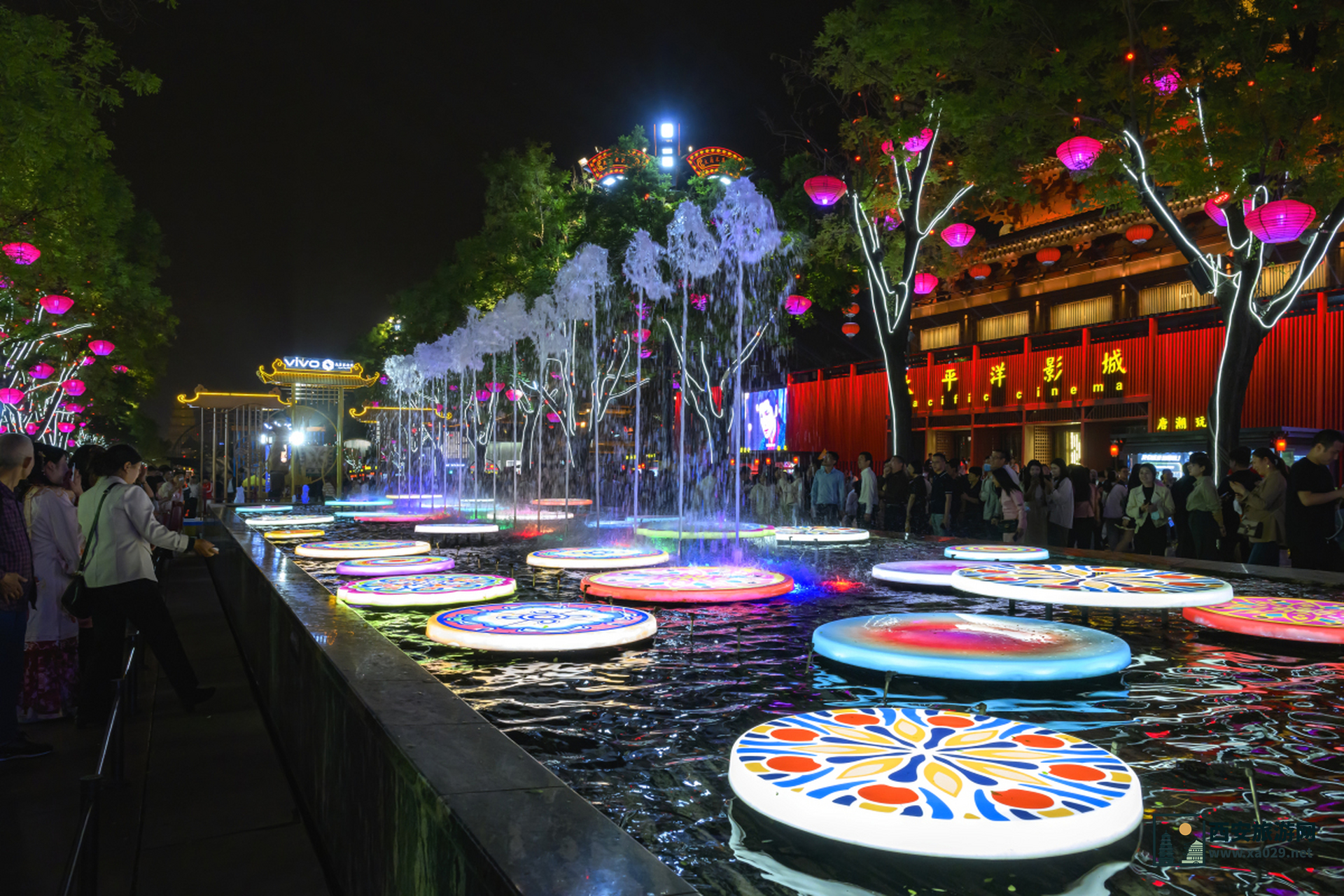大唐不夜城全景导览：热门景点图片与详细介绍