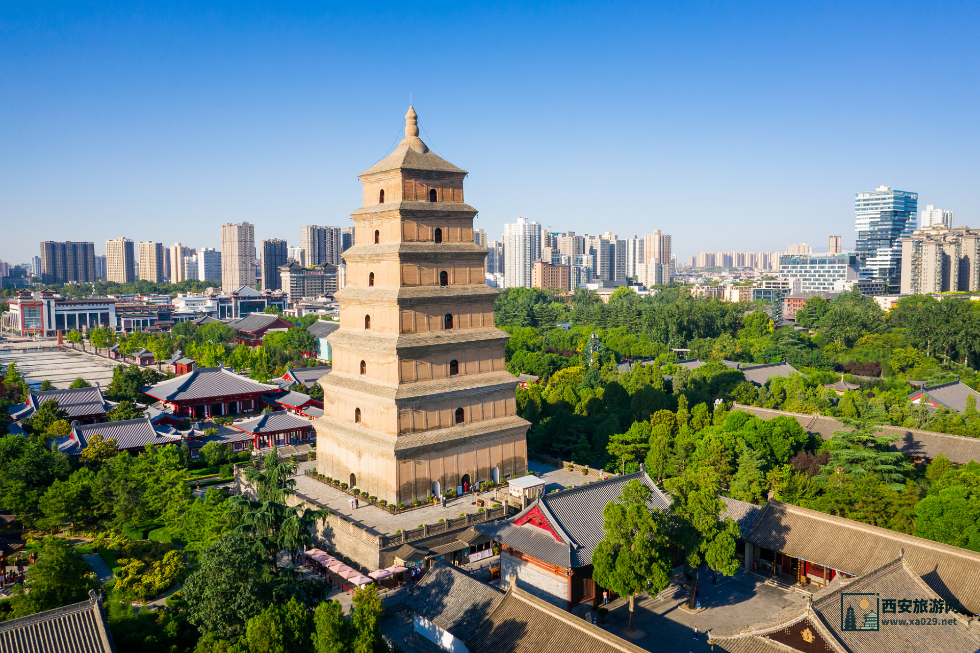 大雁塔北广场雕塑群分析