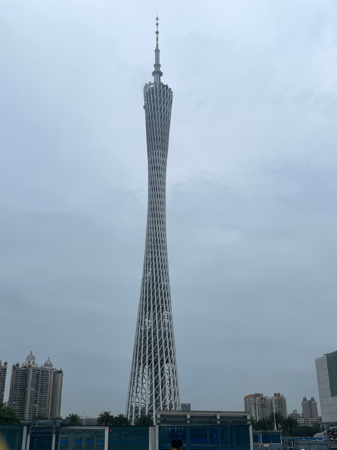 “广州游玩攻略大全：必去景点、美食推荐与旅行指南”