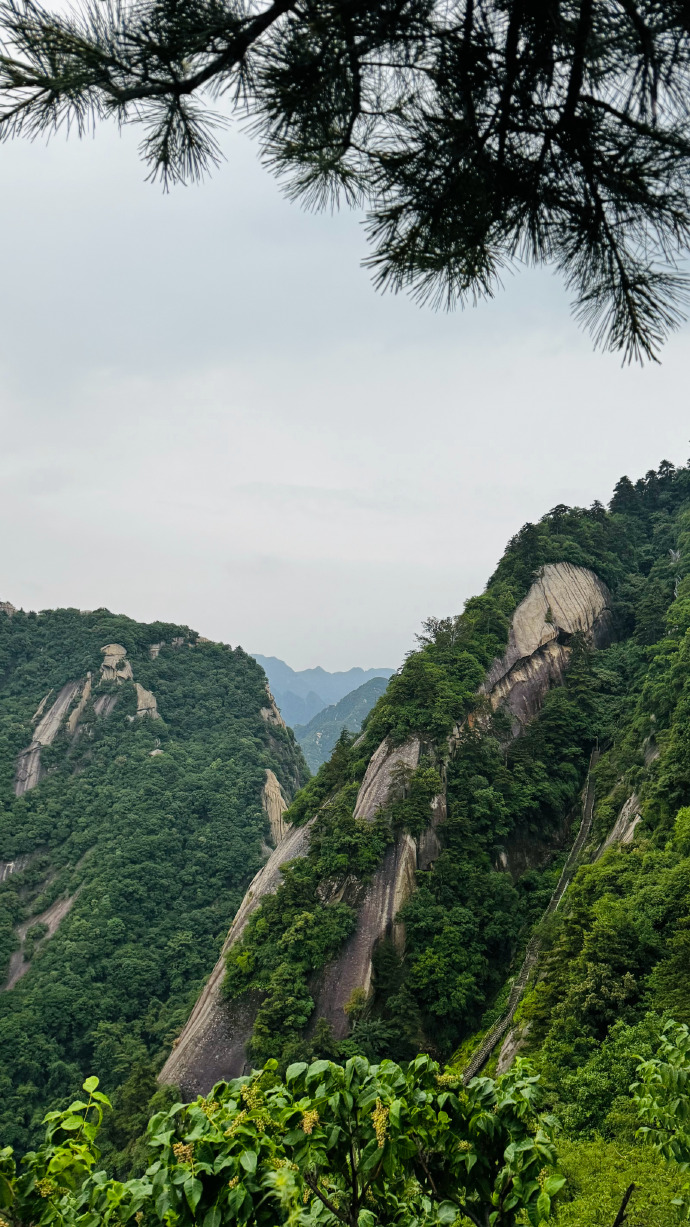 华山海拔高度详解：约多少千米？