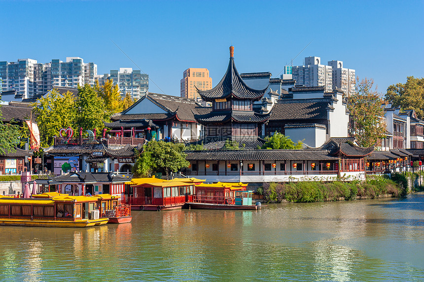 大唐西市夜景：璀璨夺目，古都西安的别样风情