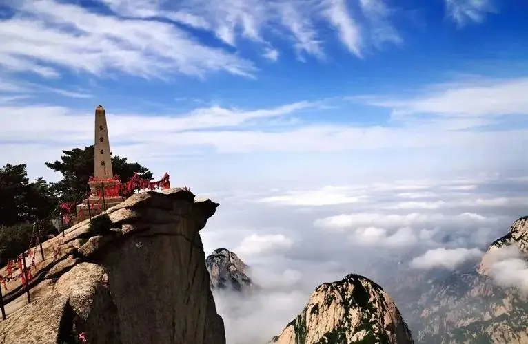 华山五峰全攻略：一步一景，玩转奇险天下