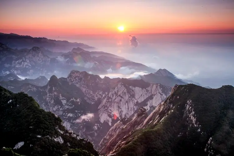 华山景区详细路线示意图及游览攻略——助您轻松登顶华山