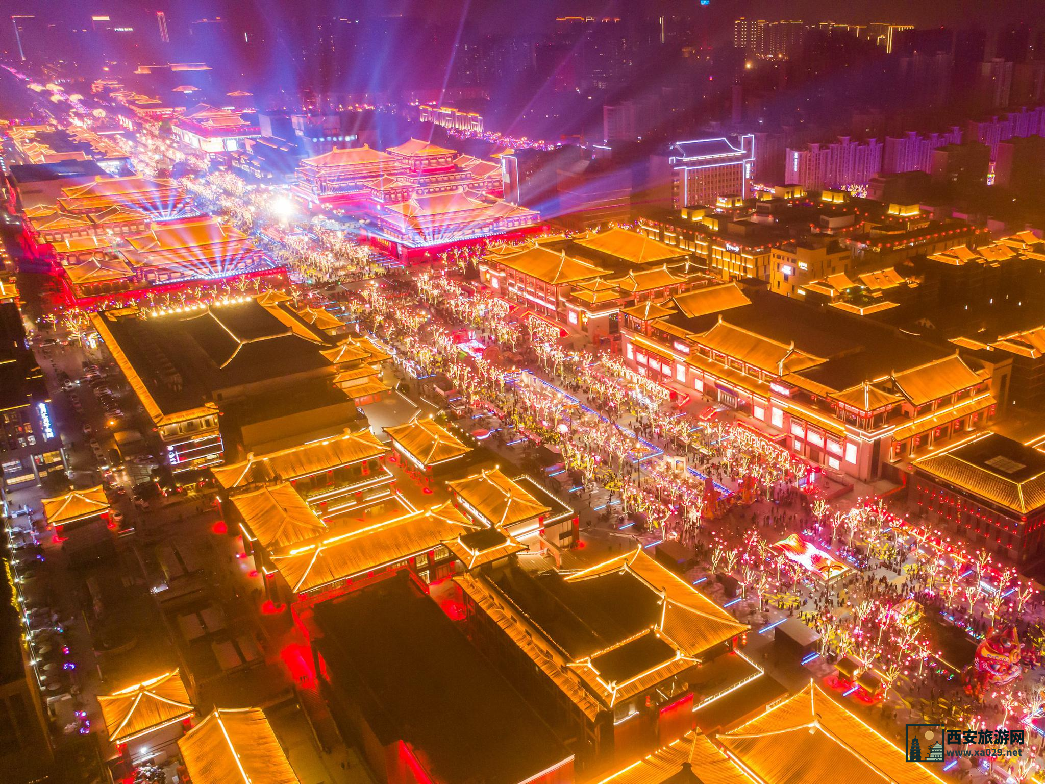 大唐不夜城最佳游玩时间：几点去最合适？