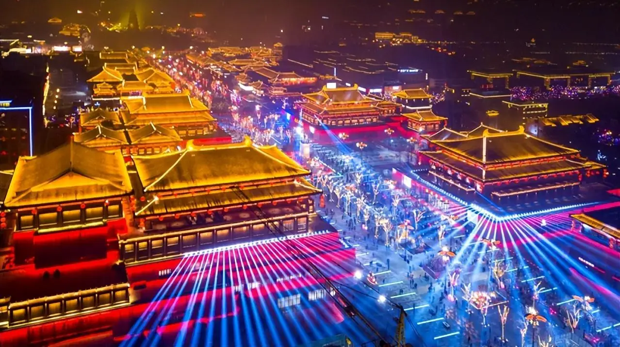"大唐不夜城晚会演出时间至几点"