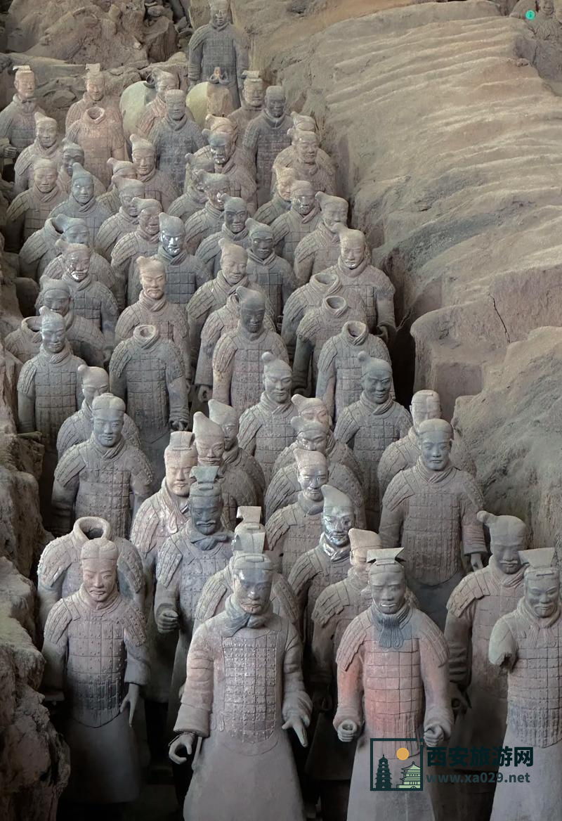 "西安一日游精选路线：穿越古今，尽享古都魅力"