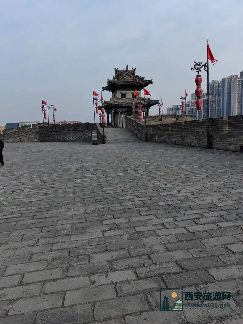 "西安城墙门票价格一览：详解古城墙游览费用"
