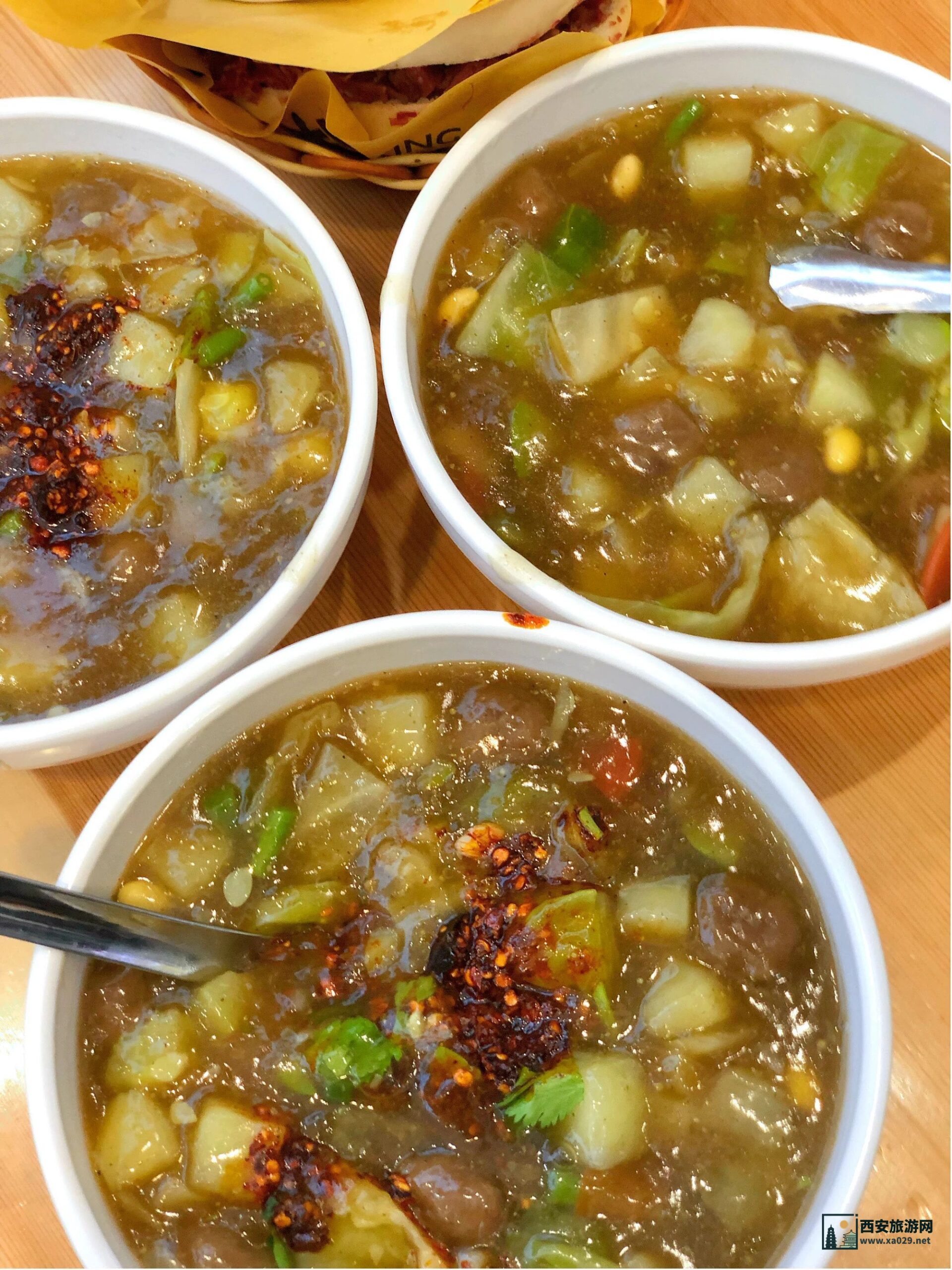 西安美食 | 西安10家地道老字号肉丸胡辣汤 好吃不贵 保证不踩雷