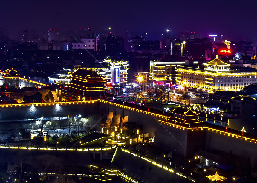 西安城墙夜晚：感受古都的夜色魅力与历史厚重！