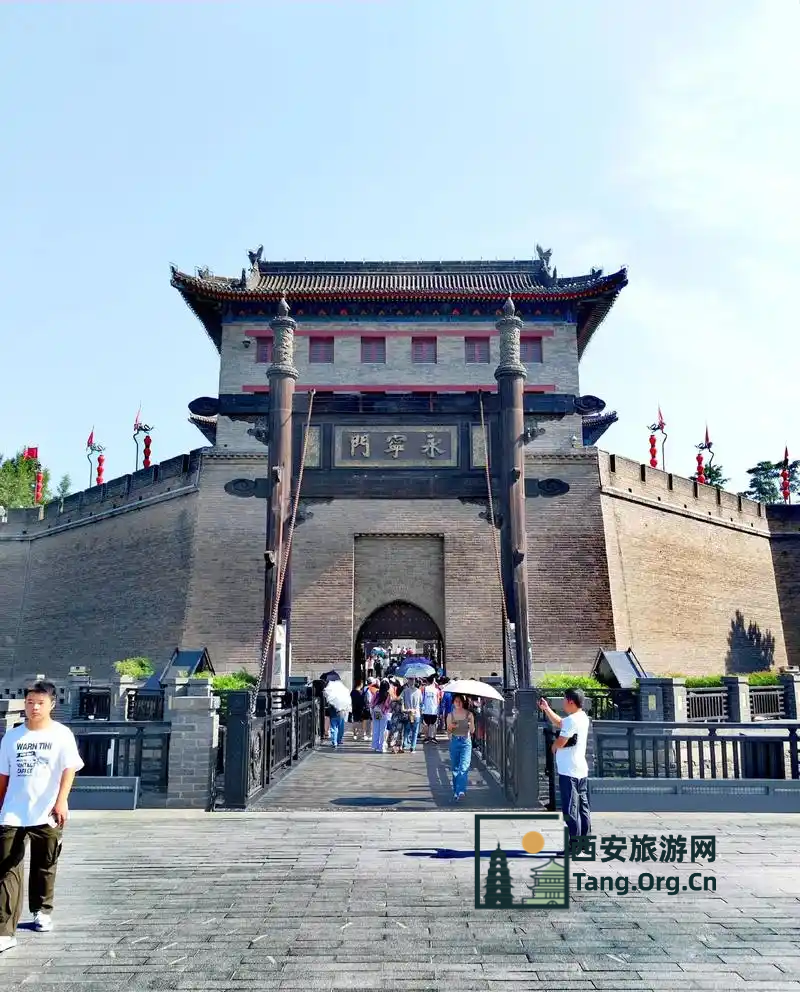 逛西安城墙从哪里开始最好玩