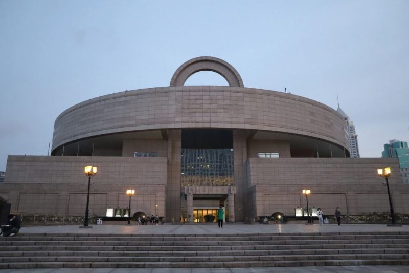 上海博物馆游览攻略：穿越千年的艺术之旅