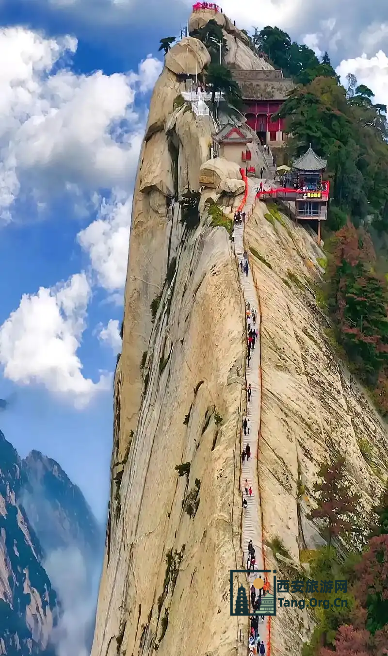 爬华山住哪里最好
