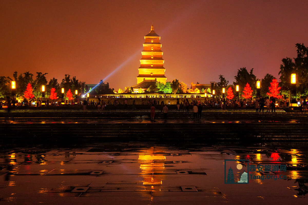 大雁塔夜间开放全指南：夜游古塔的绝佳体验与实用攻略