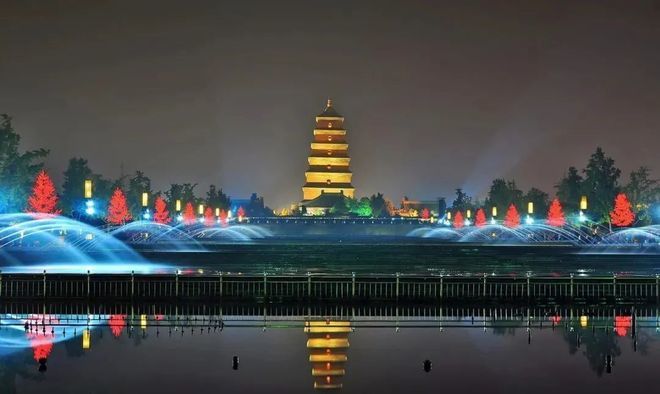 大雁塔晚上开门吗