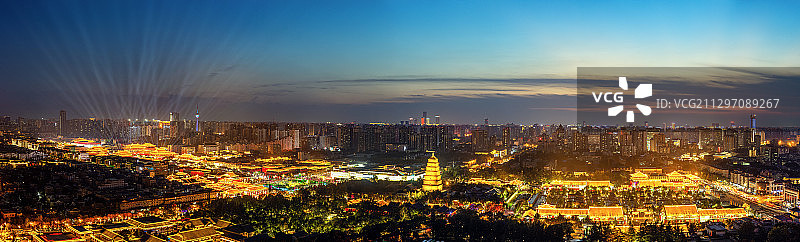 大雁塔晚上有什么好玩的