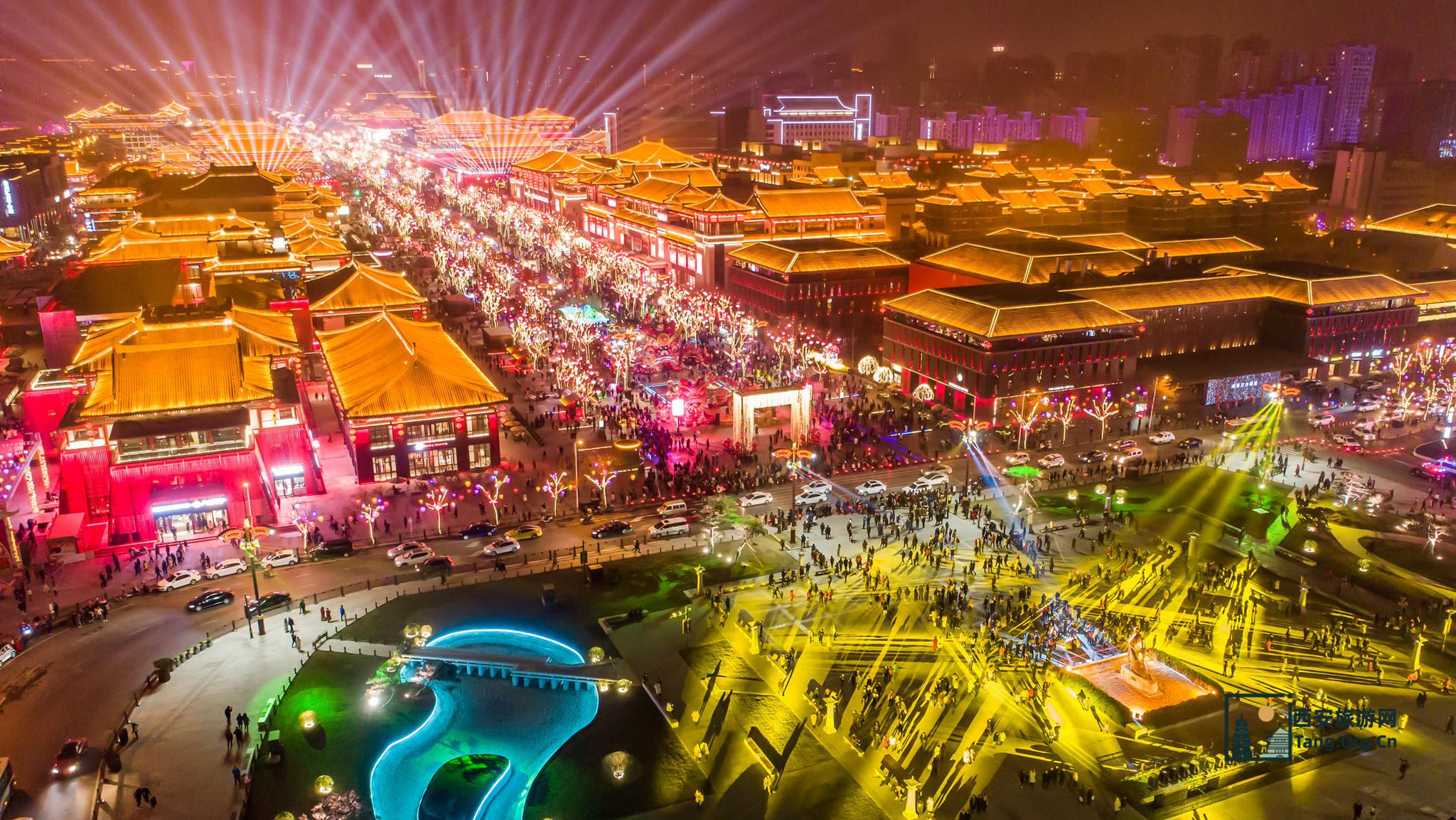 西安大唐夜景：穿越千年，梦回盛唐的奇幻之旅