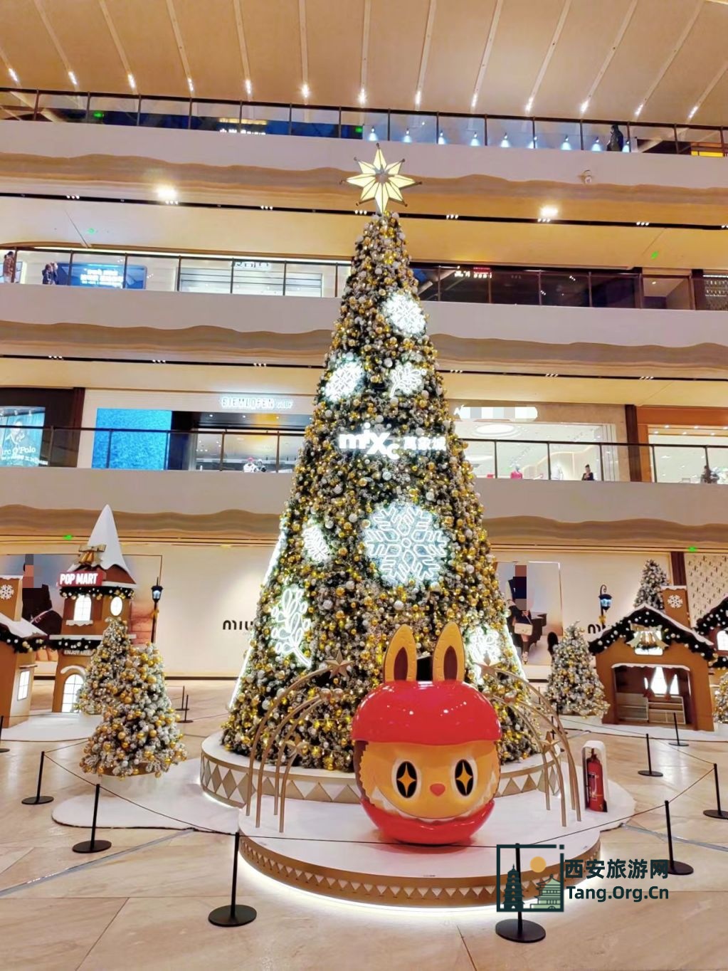 西安万象城圣诞节活动（泡泡玛特展+圣诞树）