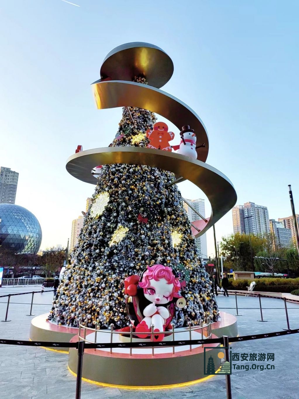 西安万象城圣诞节活动（泡泡玛特展+圣诞树）