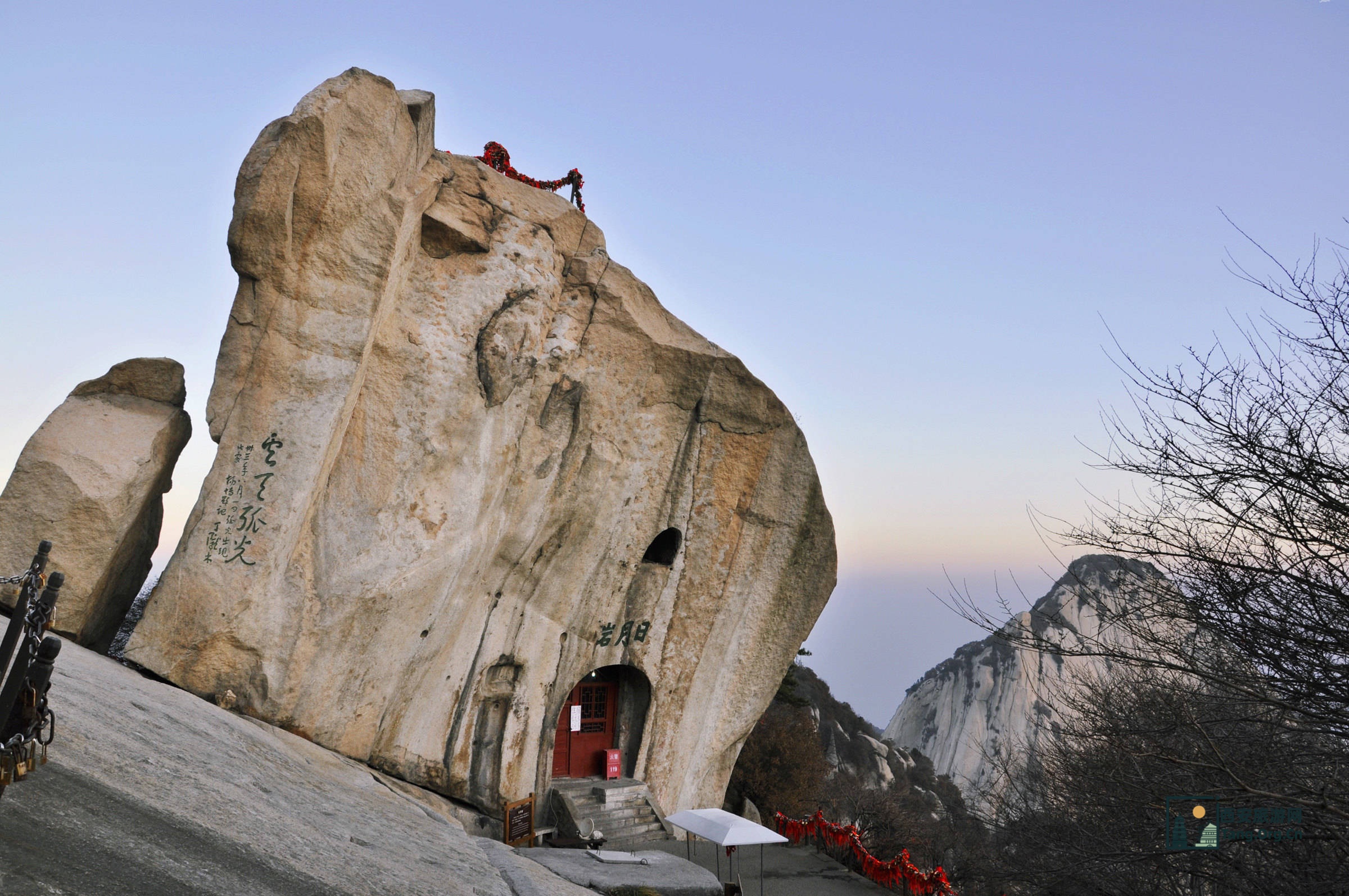 华山旅游景点介绍