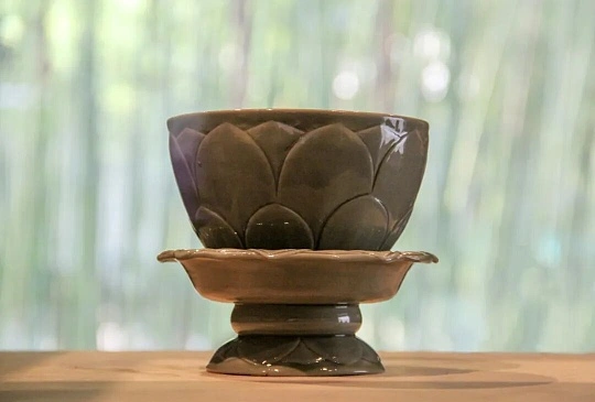 法门寺地宫秘色瓷莲花碗