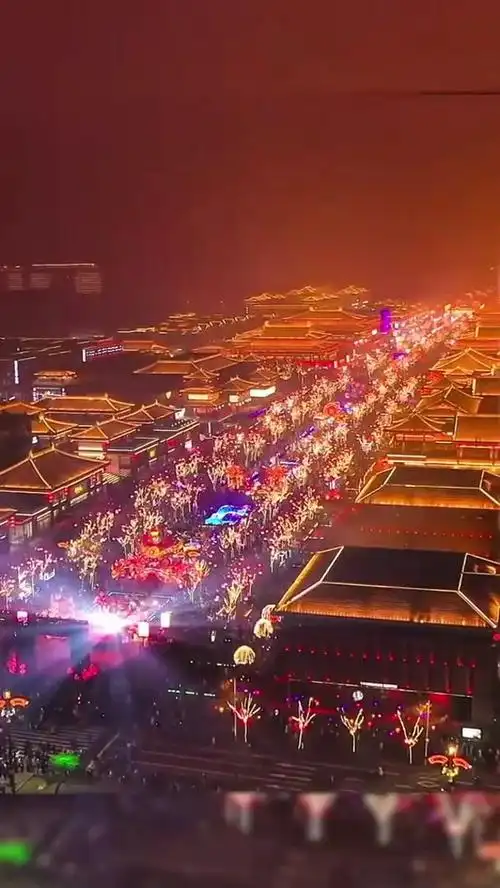 大唐不夜城几点去比较合适