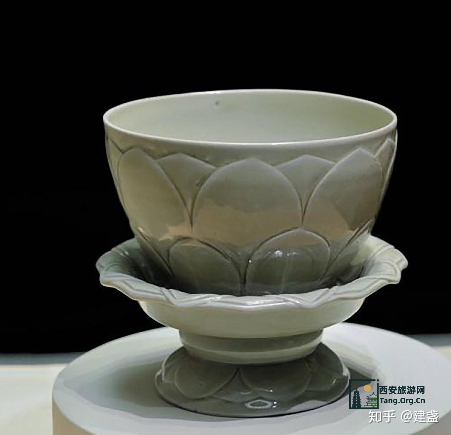 法门寺地宫秘色瓷莲花碗
