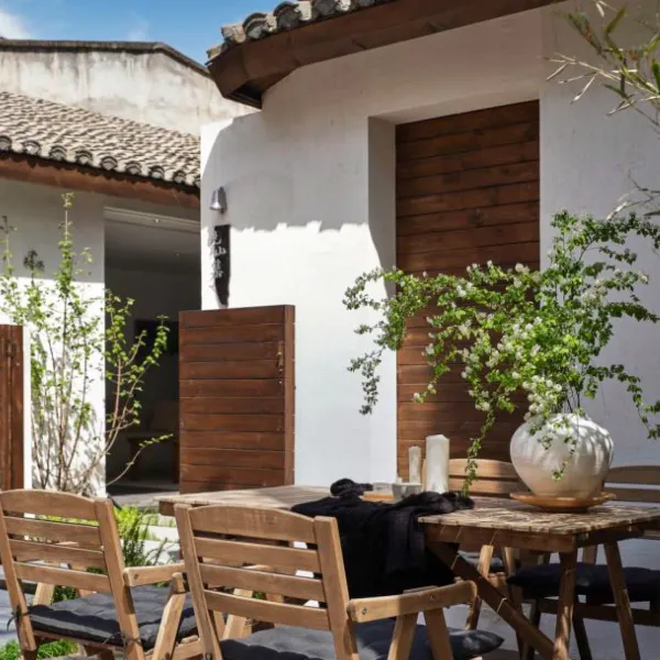 见山集民宿(西安科技大学高新学院店)基本介绍-西安酒店预定一律低至6折