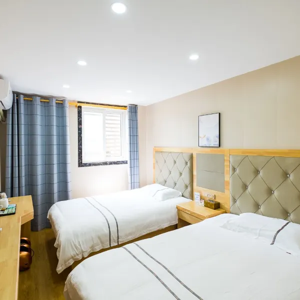 白云商务酒店(西安西京医院胡家庙地铁站店)基本介绍-西安酒店预定一律低至6折