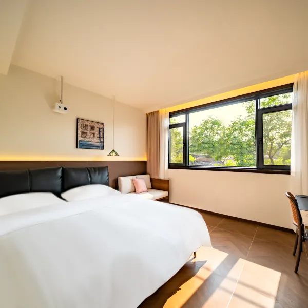 常安酉时民宿(西安钟鼓楼回民街店)基本介绍-西安酒店预定一律低至6折