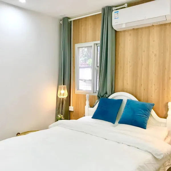 文艺理工男的民宿(西安回民街广济街地铁站店)基本介绍-西安酒店预定一律低至6折