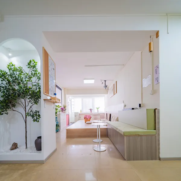 壹心怡驿青年旅舍(市图书馆地铁站店)基本介绍-西安酒店预定一律低至6折