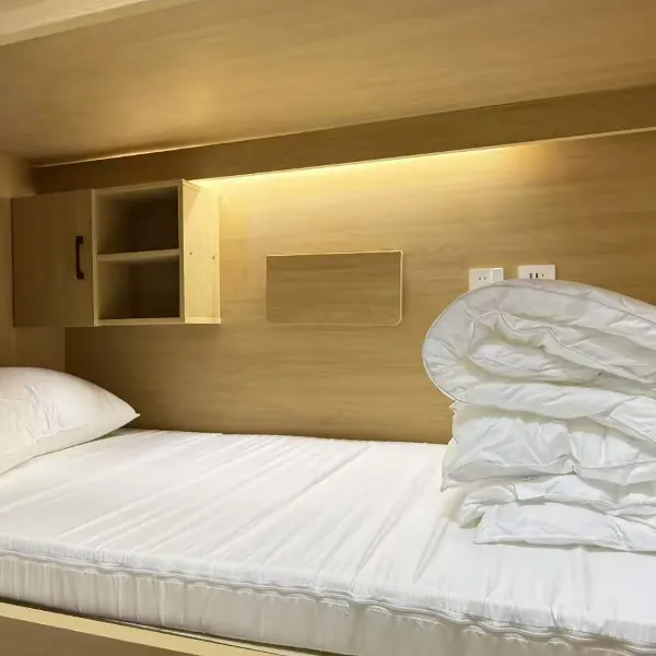 吃货青年旅舍(陕西历史博物馆小寨地铁站店)基本介绍-西安酒店预定一律低至6折