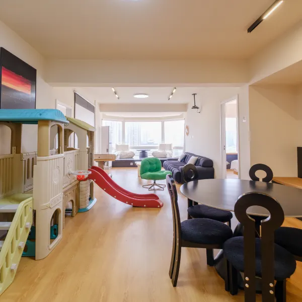 西隐民宿(西安大唐不夜城小寨地铁店)基本介绍-西安酒店预定一律低至6折