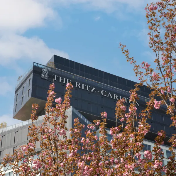 西安丽思卡尔顿酒店基本介绍-西安酒店预定一律低至6折