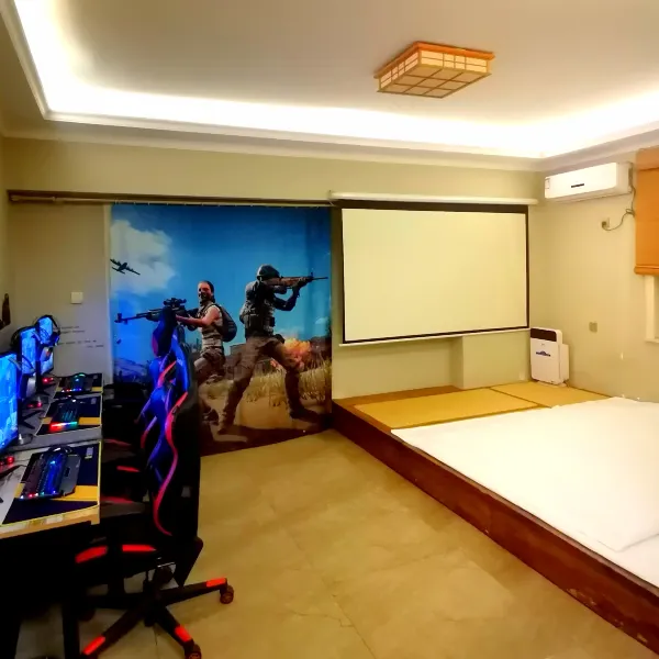 青藤电竞花园酒店(西京医院长乐公园地铁站店)基本介绍-西安酒店预定一律低至6折