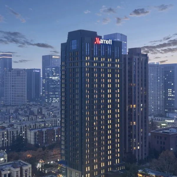 西安万豪行政公寓(大都荟延平门地铁站店)基本介绍-西安酒店预定一律低至6折