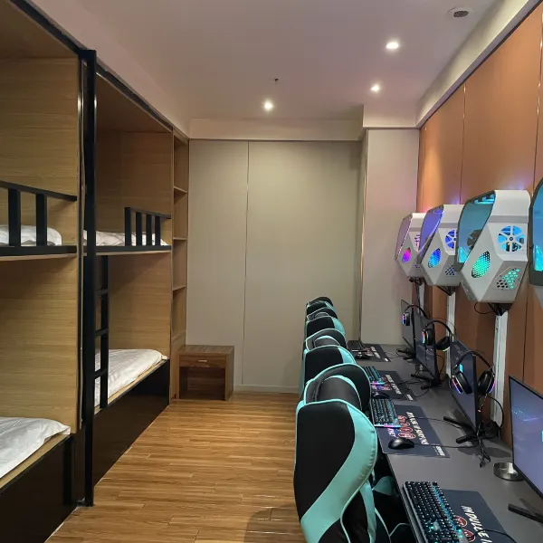 西安莱昂电竞酒店基本介绍-西安酒店预定一律低至6折