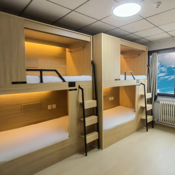 四叶草青年旅舍(科技路地铁站店)基本介绍-西安酒店预定一律低至6折