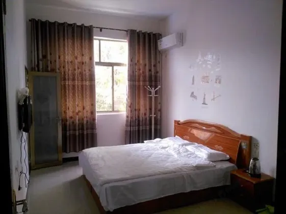 西安枫林晚宾馆基本介绍-西安酒店预定一律低至6折