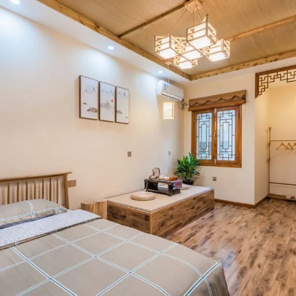 陋舍民宿(西安钟鼓楼回民街店)基本介绍-西安酒店预定一律低至6折