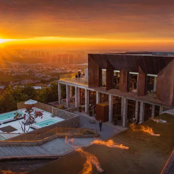 西安同尘酒店基本介绍-西安酒店预定一律低至6折