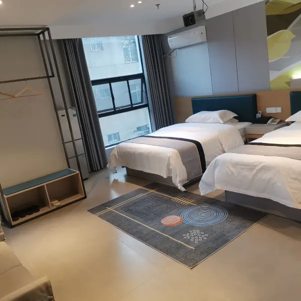 昱荧酒店(西安永宁门南稍门地铁站店)基本介绍-西安酒店预定一律低至6折