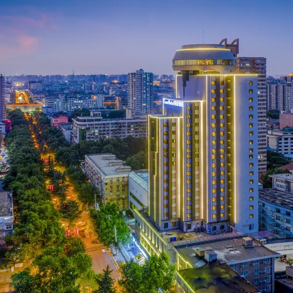 丽橙酒店·逸(西安永宁门省人民医院黄雁村地铁站店)基本介绍-西安酒店预定一律低至6折