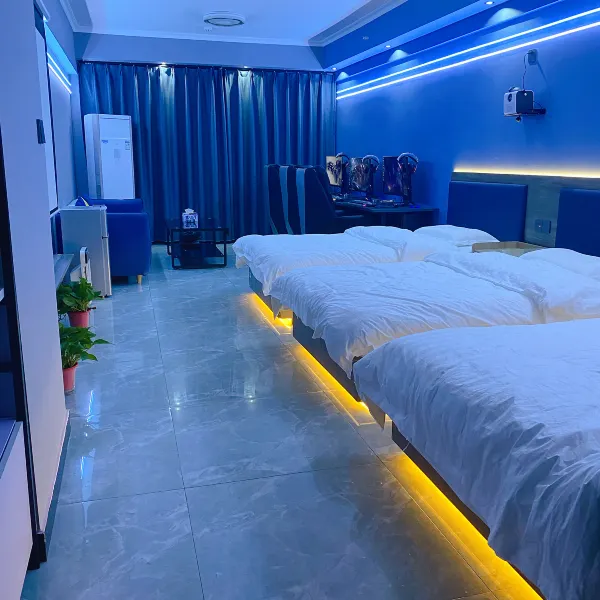 TOP电竞酒店(华夏世纪广场店)基本介绍-西安酒店预定一律低至6折