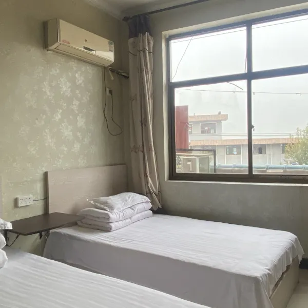 西安龙晨宾馆基本介绍-西安酒店预定一律低至6折