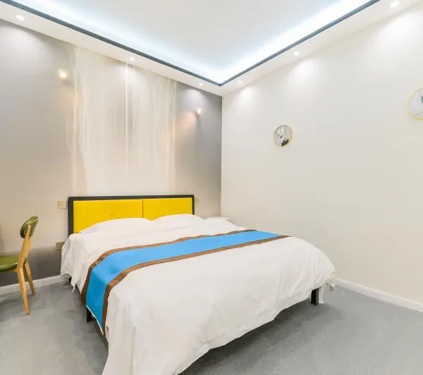 巷家民宿(钟楼店)基本介绍-西安酒店预定一律低至6折