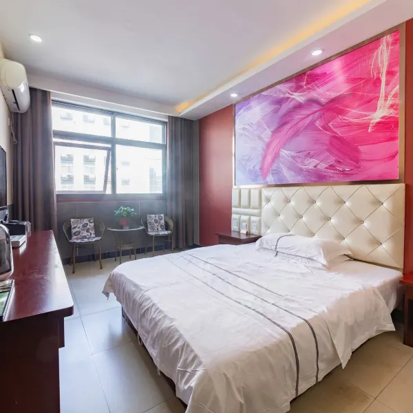 鸿晟云栖酒店(西安航天城凤栖原地铁站店)基本介绍-西安酒店预定一律低至6折