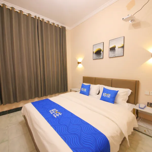 轻住·时分影院酒店(大学城培华学院店)基本介绍-西安酒店预定一律低至6折